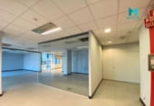 728m² office for rent in Madrid, in the area of Valverde photo