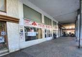483m² commercial premises for sale in Laredo photo