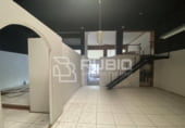483m² commercial premises for sale in Laredo photo