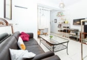 246m² bâtiment pour vente à Séville, dans le quartier de Saint Vincent photo