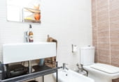 246m² bâtiment pour vente à Séville, dans le quartier de Saint Vincent photo