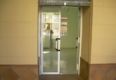 Local comercial en venta con 65m² en Huelva foto