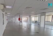 Oficina en alquiler con 581m² en Madrid, en la zona de Valverde foto