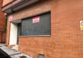 Local comercial en venta con 210m² en Oviedo, en la zona de San Lázaro, Calle Armando Collar foto