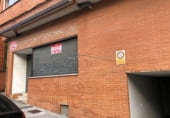 Local comercial en venta con 210m² en Oviedo, en la zona de San Lázaro, Calle Armando Collar foto