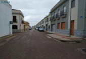 261m² commercial premises for sale in Talavera la Real, Calle Arenal photo