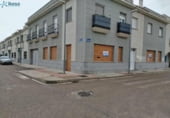 261m² commercial premises for sale in Talavera la Real, Calle Arenal photo