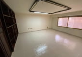 117m² bureau pour vente à Alcira, Avenida de los Santos Patronos photo