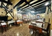Hotel
en venda
amb 3200m² a Vilafranca del Penedès, Carrer Avet foto