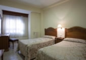 1600m² hotel for sale in Córdoba, Avenida del Gran Capitán photo