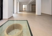 260m² bâtiment pour vente à Grenade, photo