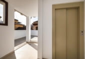260m² bâtiment pour vente à Grenade, photo
