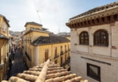 260m² bâtiment pour vente à Grenade, photo