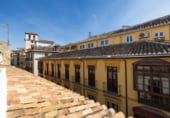 260m² bâtiment pour vente à Grenade, photo
