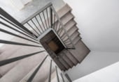 260m² bâtiment pour vente à Grenade, photo