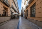 260m² bâtiment pour vente à Grenade, photo