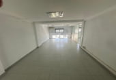 150m² commercial premises for sale in Alcaucín, Calle Los Fenicios photo