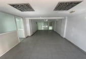 150m² commercial premises for sale in Alcaucín, Calle Los Fenicios photo