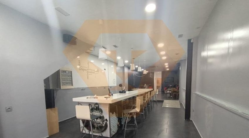 Local comercial