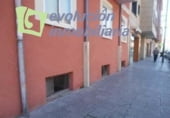Local comercial en venta con 76m² en Burgos, en la zona de El Crucero, avda. del cid foto