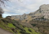 92m² locaux commerciaux pour vente à Miera, Barrio Mortesante photo