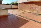 Local comercial en venta con 900m² en Ciudad Real, Calle Cruz del Sur foto