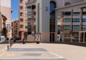 325m² commercial premises for rent in Denia, Calle Calderón photo