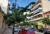 384m² commercial premises for sale in Campello, Avenida Generalitat photo