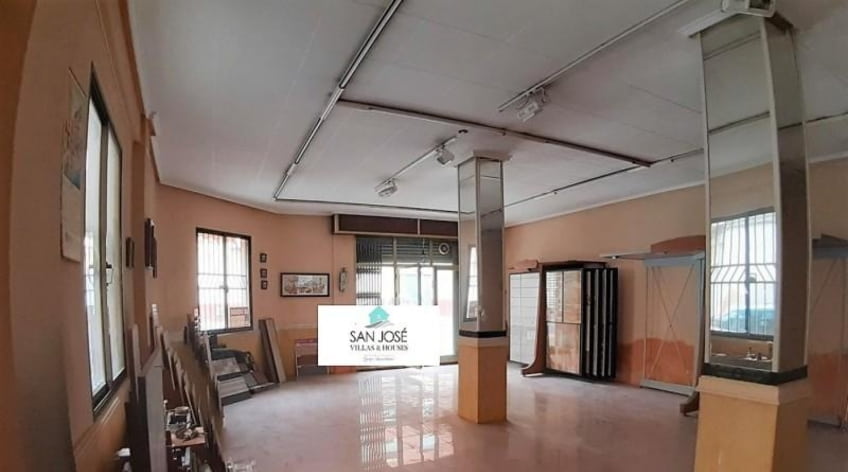 Local comercial