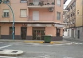 Local comercial en venta con 210m² en Novelda, Avenida de la Constitución foto
