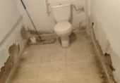 Local comercial en venta con 100m² en Novelda foto