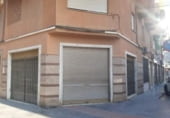 Local comercial en venta con 199m² en Novelda, Calle Salvador de Madariaga foto