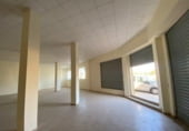 Local comercial en venta con 290m² en Novelda, carretera de monÓvar foto