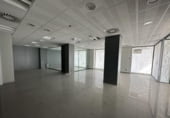 Local comercial en venta con 184m² en Novelda, Calle Maestro Serrano foto