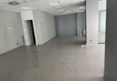Local comercial en venta con 184m² en Novelda, Calle Maestro Serrano foto