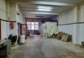 255m² commercial premises for sale in Villena, Calle Escalone photo