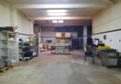 255m² commercial premises for sale in Villena, Calle Escalone photo
