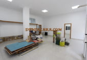 250m² commercial premises for sale in Denia, Plaza de Valgamedios photo