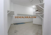 250m² commercial premises for sale in Denia, Plaza de Valgamedios photo