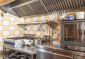 88m² restaurant for sale in Denia, Calle Chalana photo