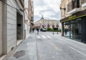 Local comercial en venta con 97m² en Orihuela, Calle de la Madre Elisea foto