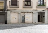 Local comercial en venta con 97m² en Orihuela, Calle de la Madre Elisea foto