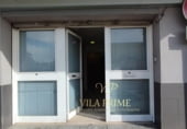 Local comercial en venta con 75m² en la Roca del Vallès, Carrer Costa Brava foto