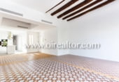 1062m² locaux commerciaux pour vente à Barcelone, dans le quartier de le Raval, Carrer la Rambla photo