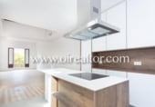 1062m² locaux commerciaux pour vente à Barcelone, dans le quartier de le Raval, Carrer la Rambla photo