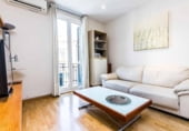 1069m² commercial premises for sale in Barcelona, in the area of Sants, Carrer del Guadiana photo