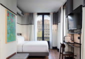 530m² hotel for sale in Barcelona, in the area of the Dreta de l'Eixample, Carrer d'Aragó photo