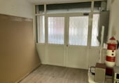 Local comercial Industrial
en venda
amb 180m² a Cornellà de Llobregat, Avinguda del Parc foto