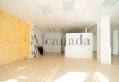 Local comercial en venta con 260m² en Pollensa, Carrer de Rubén Darío foto