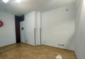 Local comercial en venta con 100m² en Linares, calle sagunto, 23700 foto